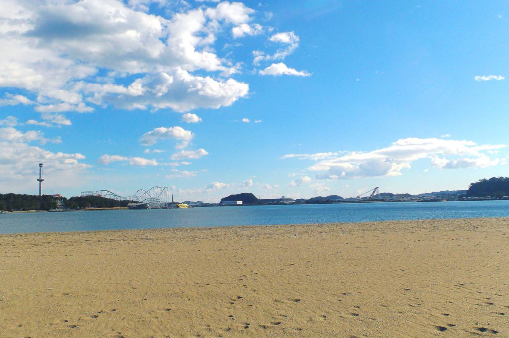 海の公園　砂浜
